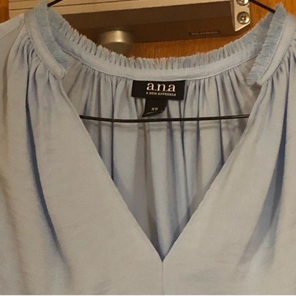 a.n.a A New Approach Blue Sleeveless Long Silky Top Tunic Sz XS - Picture 5 of 10